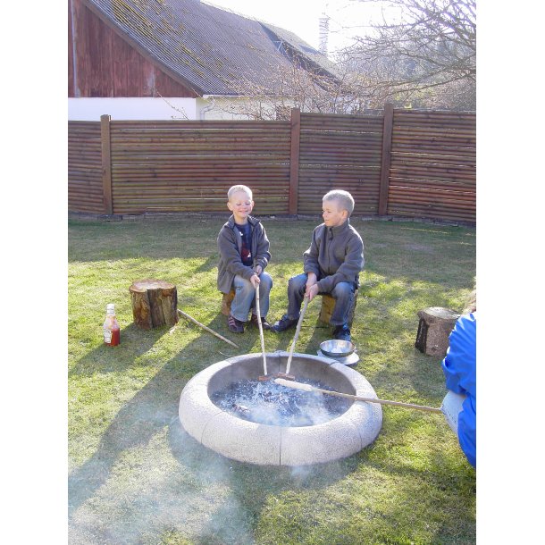 Granit  kantsten Fuci indvendig 45 grader R 62 cm Gr