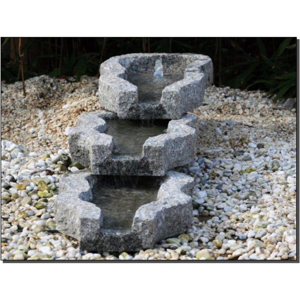 Vandfaldssten -rustik granit 3-delt st - 3 x 60*40 cm